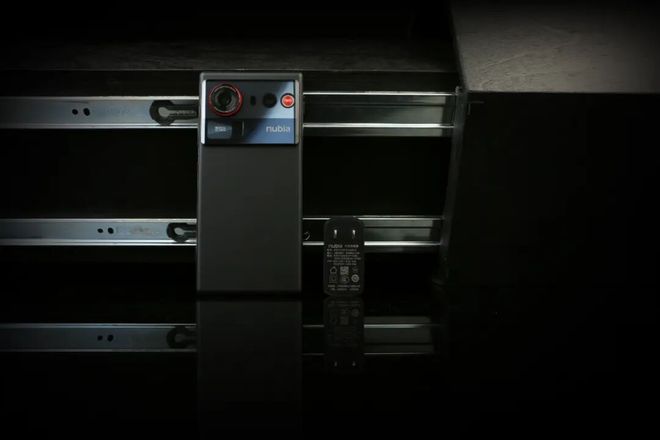 ”!努比亚 Z80 Ultra深度体验不朽情缘网站一台不妥协的“街拍游戏机(图6) ”!努比亚 Z80 Ultra深度体验不朽情缘网站一台不妥协的“街拍游戏机(图6)